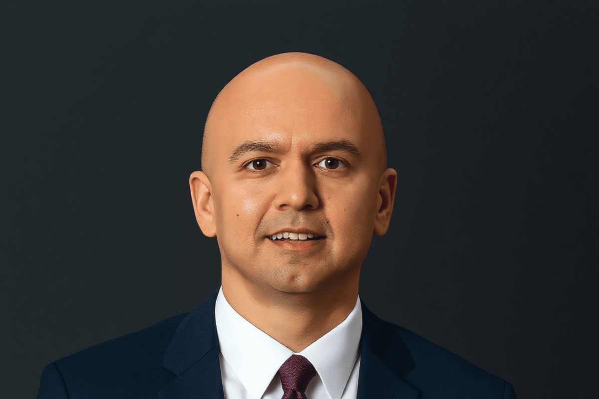 Visa reports 341% growth in smartphone payment adoption in Qatar through Tap to Phone mobile technology."