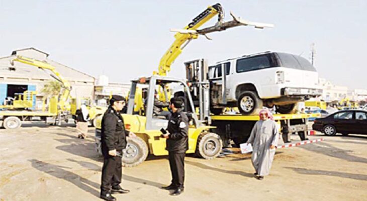 Kuwait Municipality Removes 10 Abandoned Vehicles and Issues 25 Violations in Mubarak Al-Kabeer